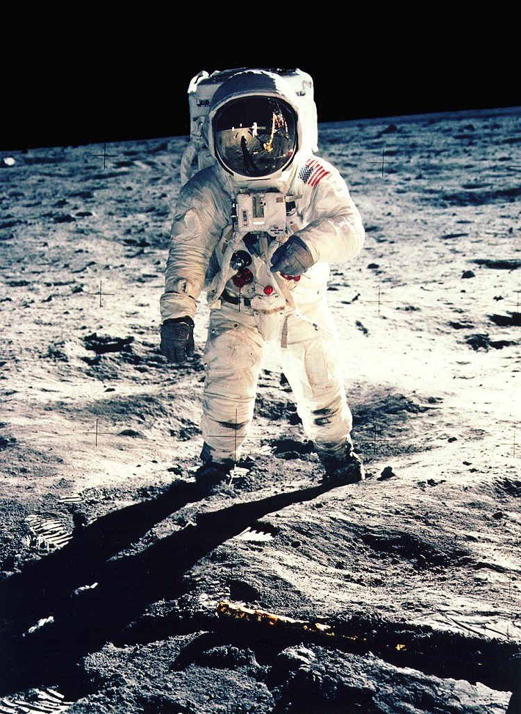 Image of Buzz Aldrin on the moon