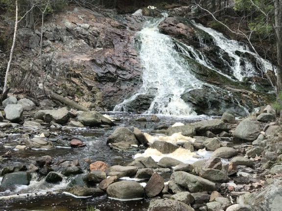Image of waterfall onto rocks