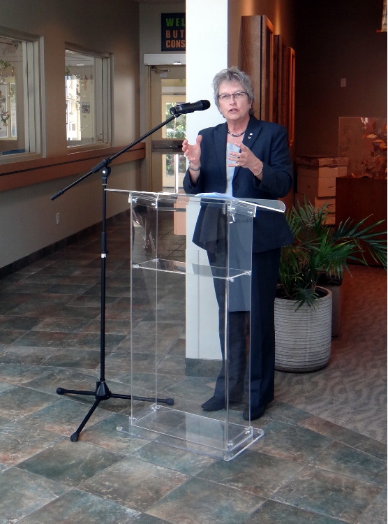Professor Bonnie Patterson, The Roberta Bondar Foundation Chair