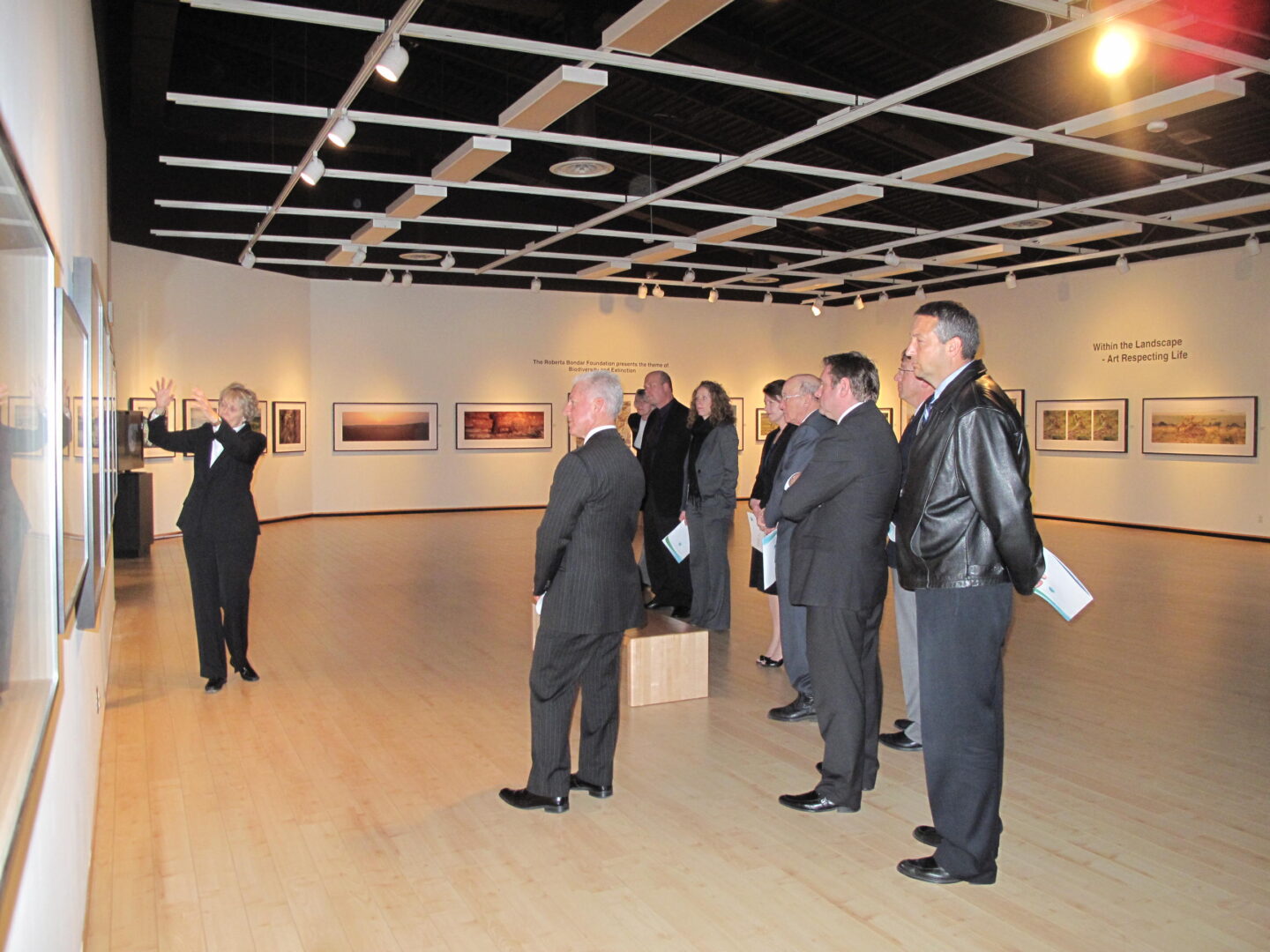 Image of people in gallery